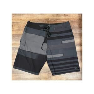 Oakley Men's Antenna Boardshorts, Jet Black, 38